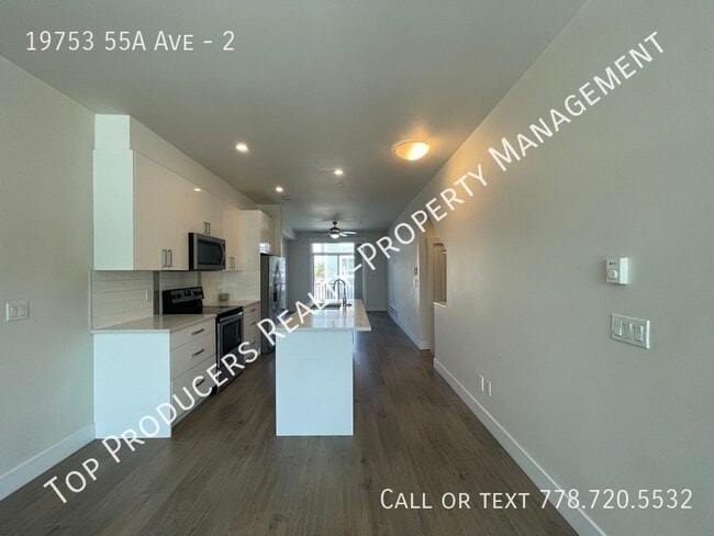 Building Photo - Beautiful 2 Bedroom Townhouse