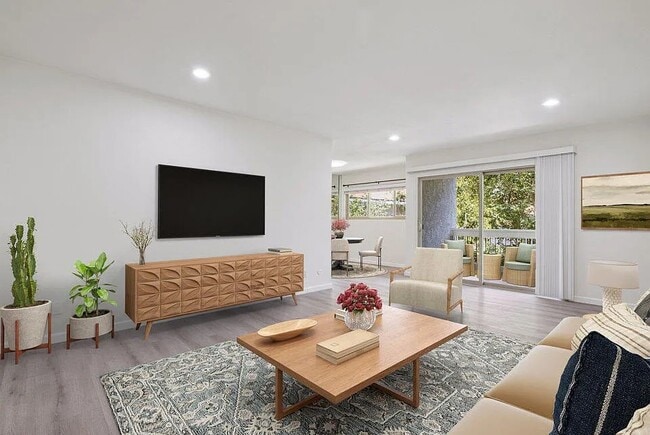 Building Photo - 4716 Park Granada