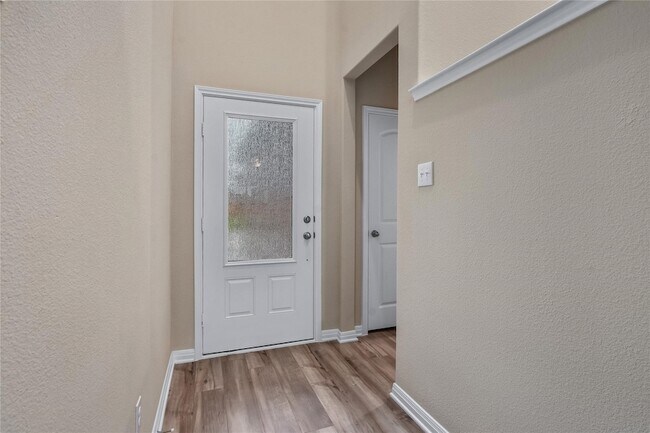 Building Photo - 290 Moonstone Way