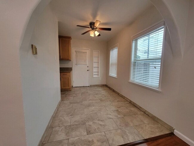 Foto del edificio - 2221