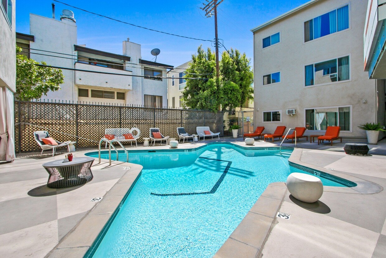 Primary Photo - Barrington Avenue Apartment Homes