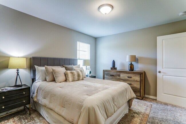 Building Photo - 193 Treadstone Wy