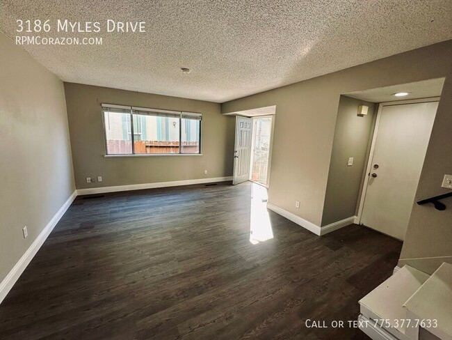 Building Photo - 3186 Myles Dr