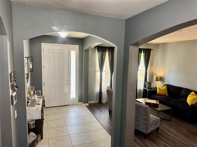 Building Photo - 11344 Emerald Shore Dr