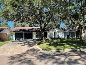 Building Photo - 5518 Indigo St