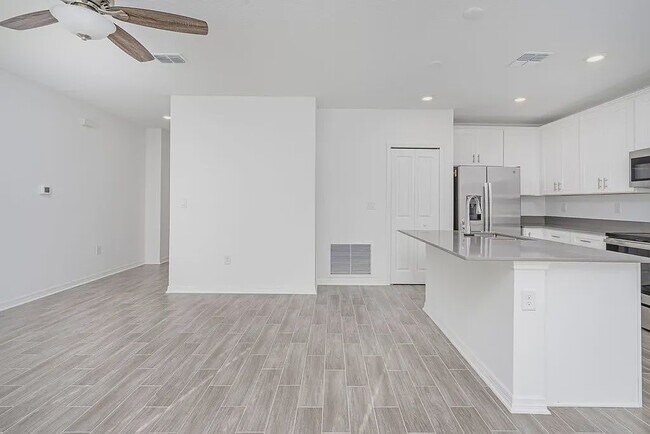 Foto del edificio - 1106 Pacific Dunes Ct