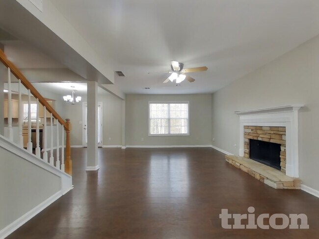 Foto del edificio - 542 Meadow Spring Dr