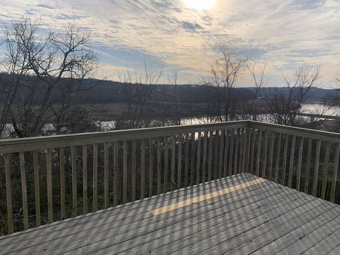 Foto principal - Duplex Available in Forsyth!