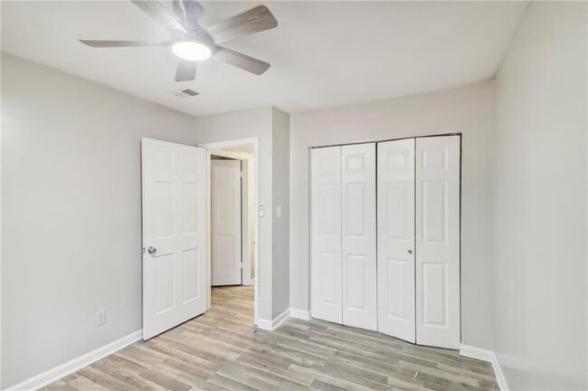Building Photo - 6429 Woodstone Way