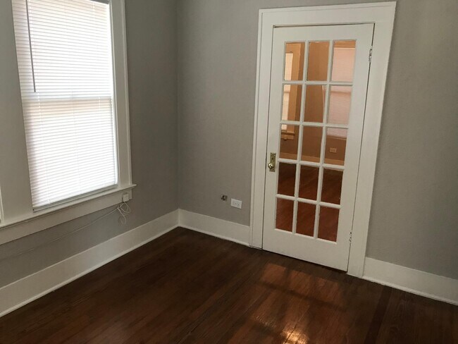 Sala de oficina - 1125 W Gray St