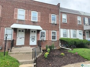 Building Photo - 430 W Garrison St