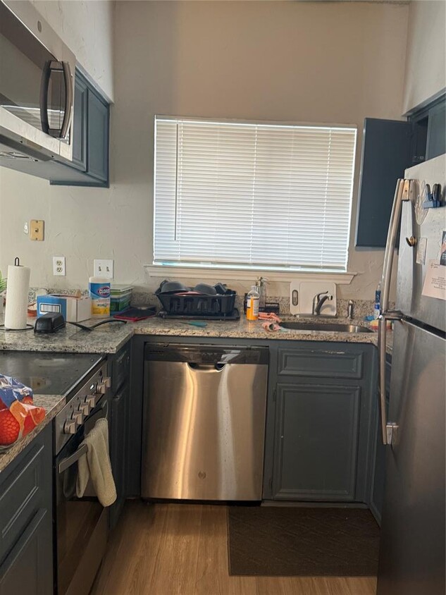 Building Photo - 3115 Tom Green St