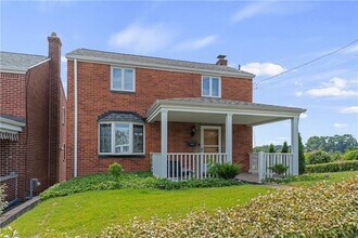 Building Photo - 802 Dunster St