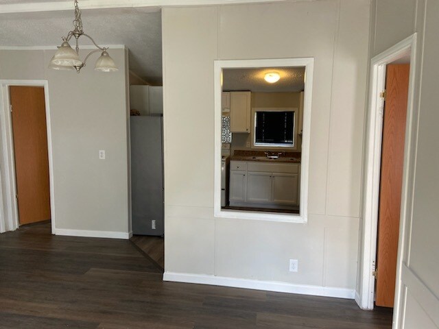 Building Photo - 520 Poplar St