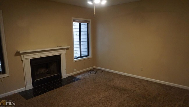 Building Photo - 1589 Dillard Rd