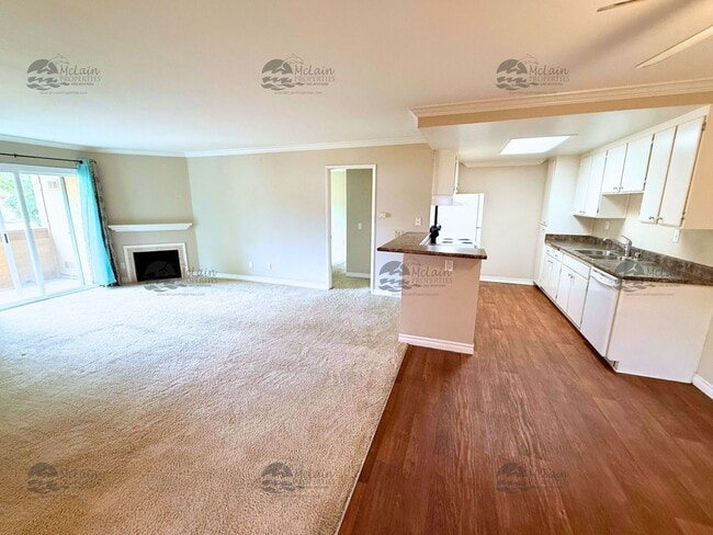 Foto del edificio - Second Story 2 Bd/2Ba Townhouse in San Marcos