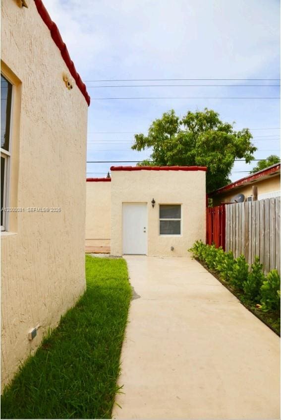 Foto del edificio - 1637 SW 16th St