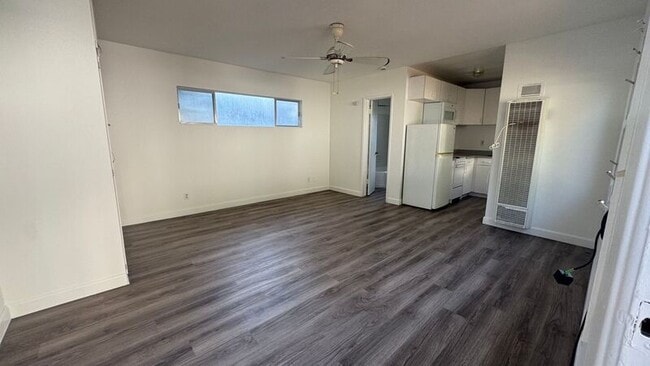 Foto del edificio - 7948 Caldwell Ave