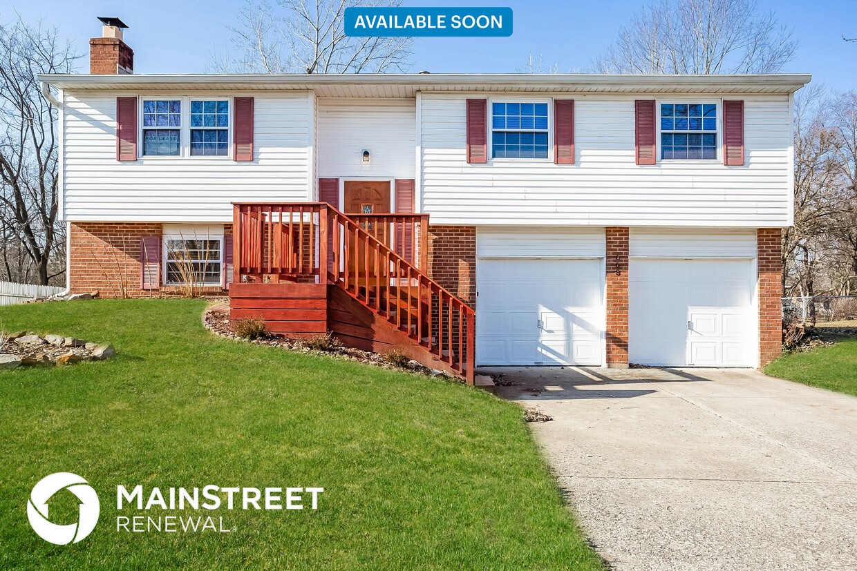 Primary Photo - 668 Brushwood Ln