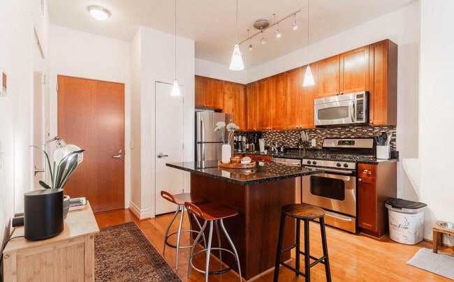 Foto del edificio - 2120 Vermont Ave NW