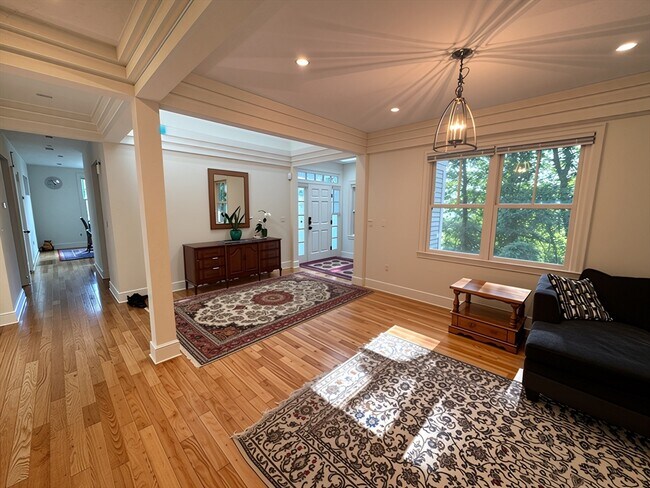 Foto del edificio - 31 Green Meadow Dr