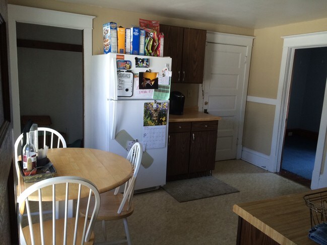 Foto del edificio - 128 Rock St