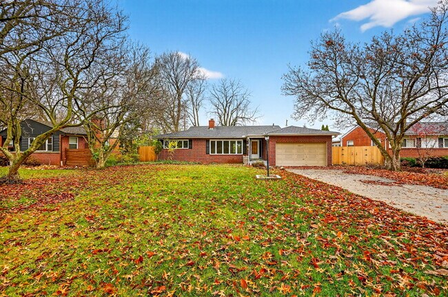 Foto del edificio - 3637 Sunset Dr