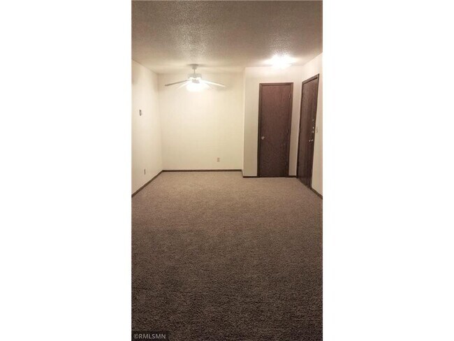 Foto del edificio - 218 N Jefferson St