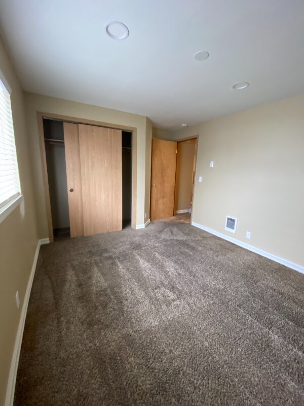 Foto del edificio - 418 NW 17th St