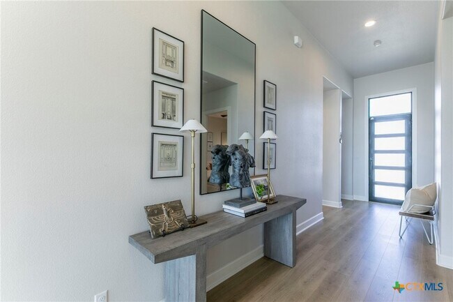 Building Photo - 6413 Waggoner Ct