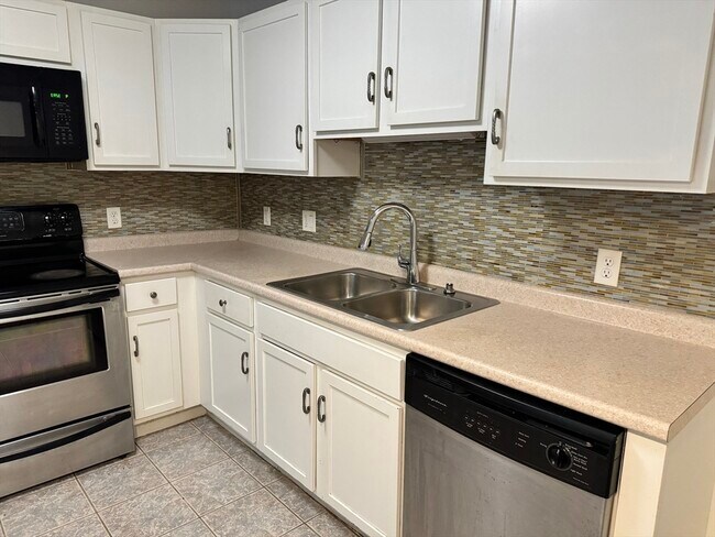 Building Photo - 21 Mt Vernon St