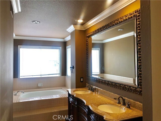 Foto del edificio - 25332 Misty Ridge