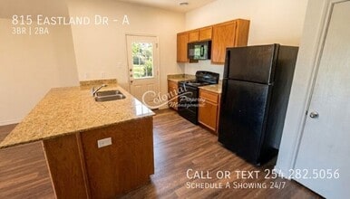 Building Photo - 815 Eastland Dr