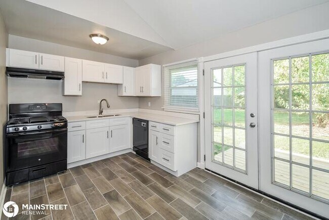 Building Photo - 5400 Wintergreen Rd, Louisville, KY 40272