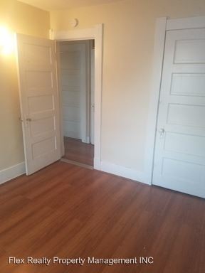 Foto del edificio - 1559 Oak St