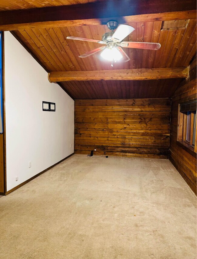 Building Photo - 1269 Helios Ave