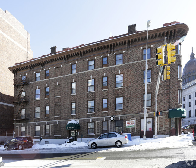 Building Photo - 118-124 Ward St