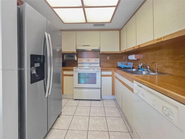 Foto del edificio - 9255 SW 125th Ave