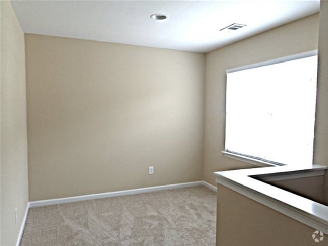 Building Photo - 5729 Brookfield Pointe Dr