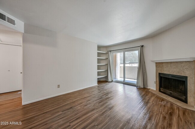 Foto del edificio - 3845 E Greenway Rd