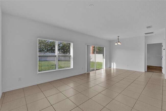 Foto del edificio - 465 Ogelthorpe Dr
