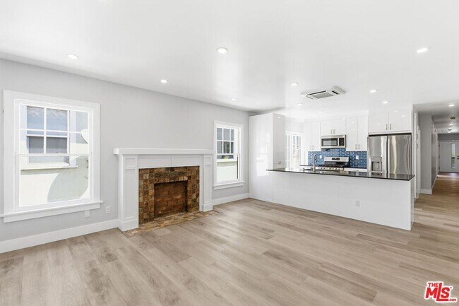 Foto del edificio - 222 N New Hampshire Ave
