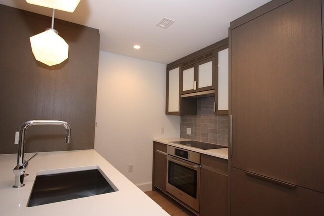 Foto del edificio - 100 Lovejoy Wharf