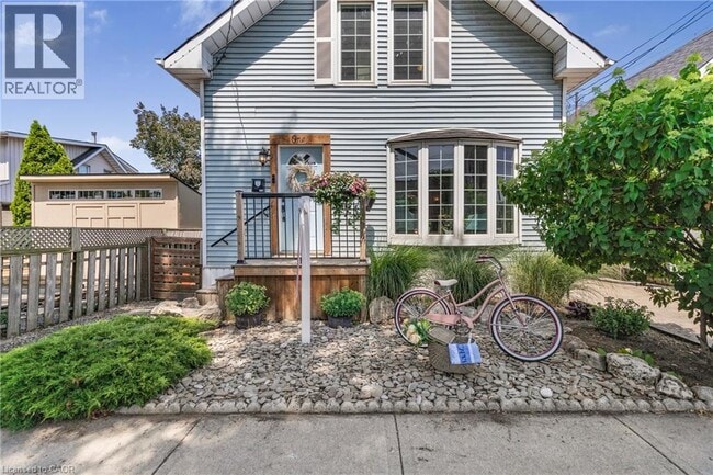 Building Photo - 1 Mareve Ave