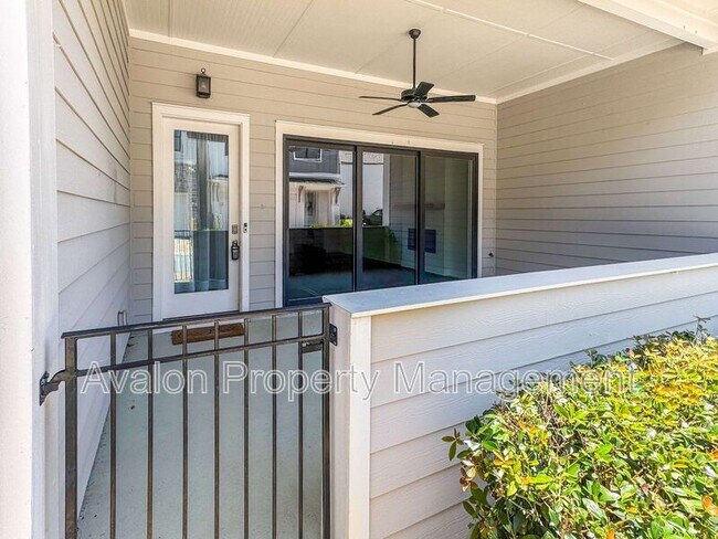 Building Photo - 671 Stickley Oak Way