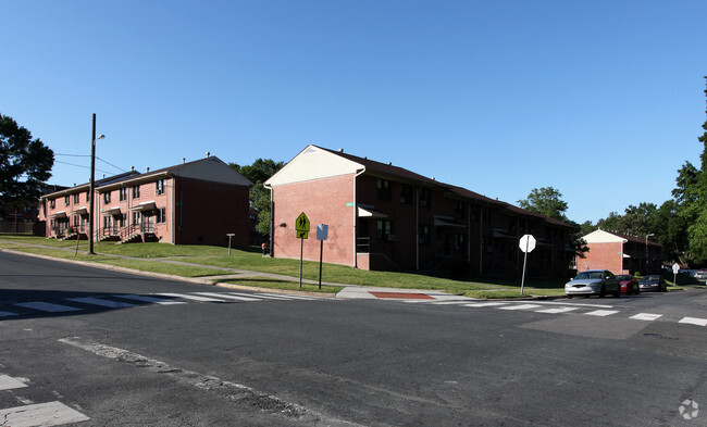 Building Photo - McDougald Terrace Apartments