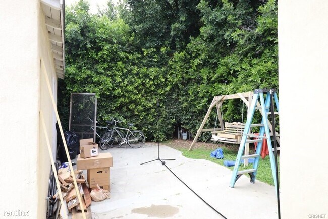 Foto del edificio - 3 br, 1.5 bath House - 2481 Coolidge Ave