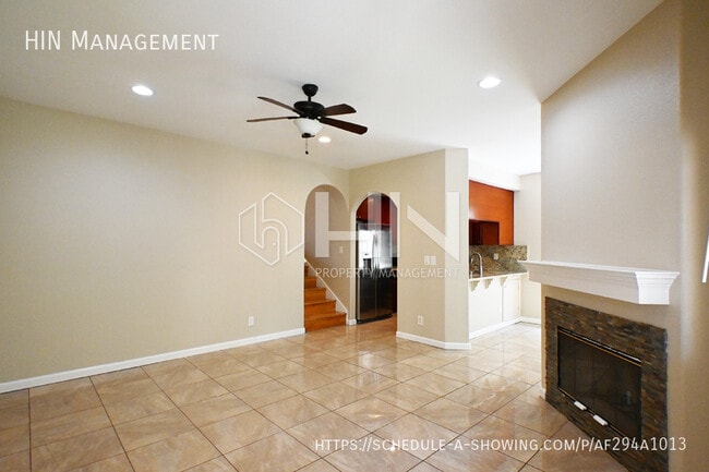 Foto del edificio - 527 Arbor Way