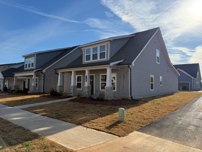 Building Photo - 102 Palmetto Ave