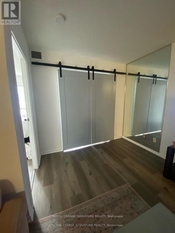 Building Photo - 25 The Esplanade